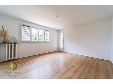 appartement 4pièce(s) 3chambre(s) 68 m² montfort-l'amaury (78490)