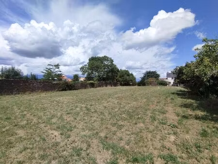 en vente terrain constructible 8 46 ares – 150 990 € |saint-julien-de-concelles