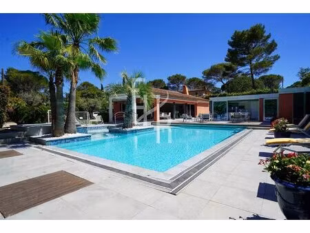 mougins villa d'exception de plain-pied | piscine chauffée  jacuzzi & studio indépendant |