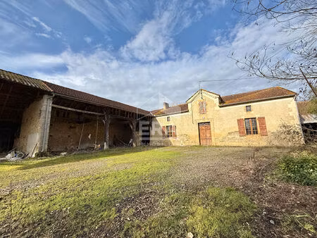 corps de ferme traditionnel à rénover avec dépendances - gers (32)