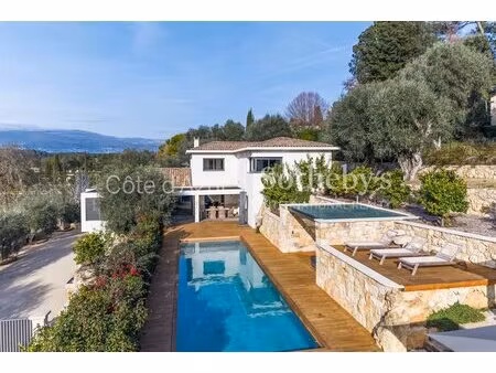 mougins villa contemporaine 283 m² avec piscine sur terrain de 2