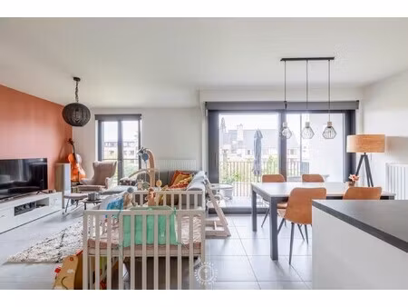 appartement te huur in sint-niklaas met 2 slaapkamers
