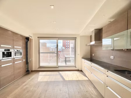 appartement te huur in deinze met 3 slaapkamers