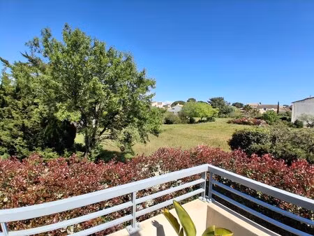 appartement type 3 a six fours les plages