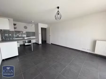 appartement à louer 3 pièces 67.34 m² - nîmes (30) - 876€