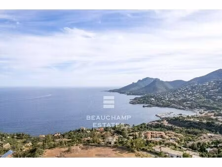 achat terrain 12 000m² theoule sur mer 06590