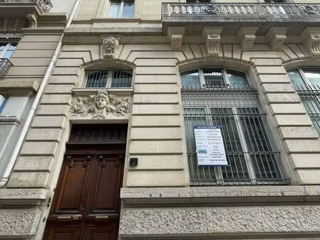 location local professionnel 180m² grenoble 38000