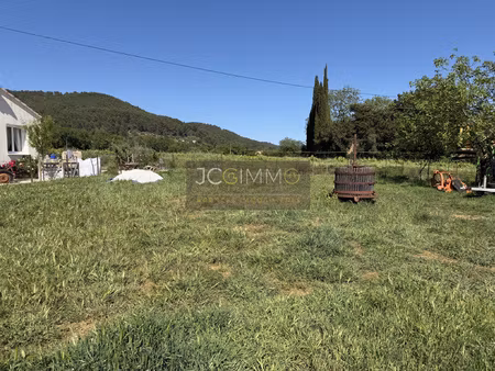 achat terrain 665m² puget ville 83390