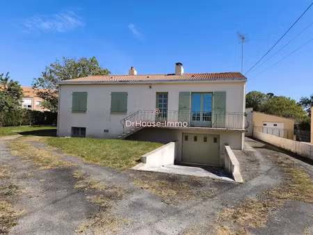 vente maison 8 pièces 123 m² à bournezeau (85480)  188 000 €