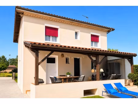 vente maison 6 pièces 102 m² à biron (64300)  185 000 €