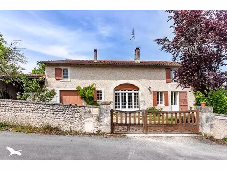 vente maison 6 pièces 223 m² à villetoureix (24600)  192 240 €