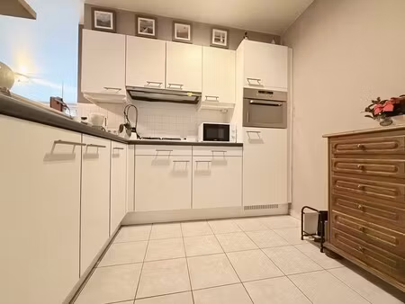 ruim appartement met garage in het centrum van koekelare