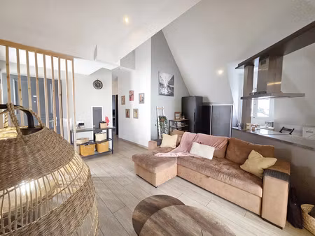 location appartement 4 pièces 81 m² à saint-denis (97400)