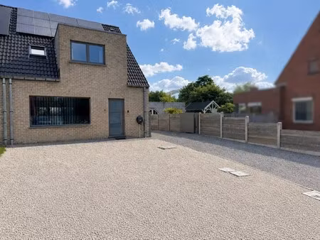 recente energiezuinige woning met 2 slaapkamers en tuin