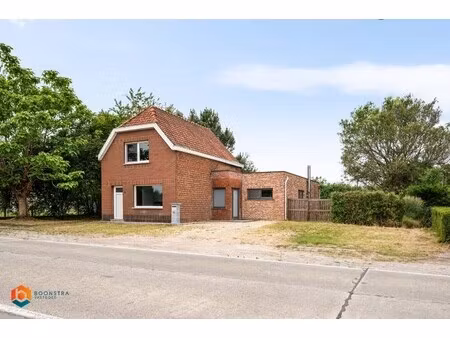 instapklare woning met 3 slpkrs op een perceel van 2529m² te putte