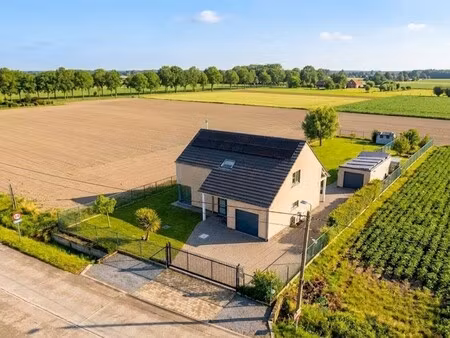 instapklare villa met epc a en 1.370 m² grond in oppuurs