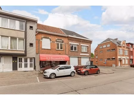 hoekpand handel en wonen  projectgrond