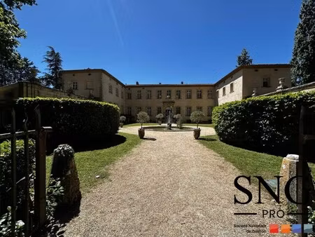 location bureaux 125 m²