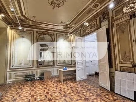 location bureaux 220 m²