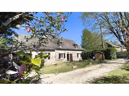 vente maison 4 pièces 134 m² à saint-martial-entraygues (19400)  215 000 €