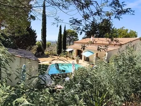 maison languedocienne de 150m2 avec piscine  vue dominante