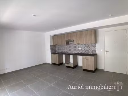 location appartement 2 pièces 41m² auriol 13390