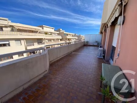 location appartement 2 pièces 52m² nice 06300