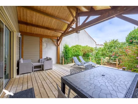 vente maison 4 pièces 78 m² la rochelle (17000)