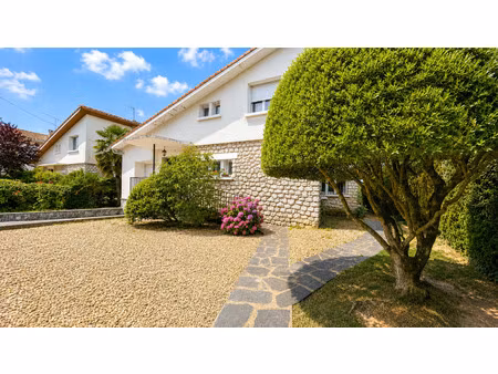 vente maison 9 pièces 192 m² royan (17200)