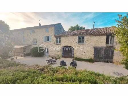 mas provençal de charme en drôme provençale avec gîtes et piscine au cœur des lavandes pro