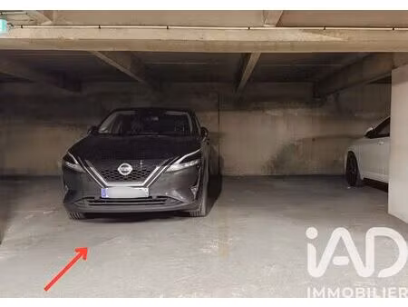 parking à paris (75011)