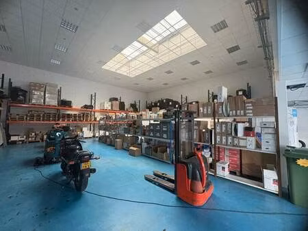 location local d’activités savigny-le-temple 77176 375m² à 1122m²