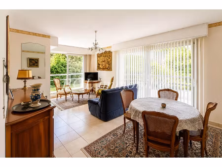 adresse privilégiée à arcachon - elégant t3 avec loggia  par