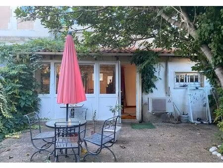 appartement t3 lumineux avec beau jardin privé