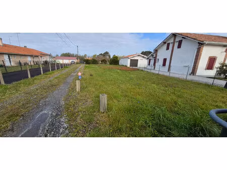 vente terrain  621.00m²  soustons