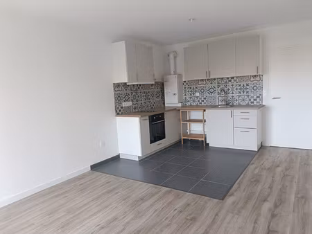 location appartement 2 pièces 45m² bezannes 51430