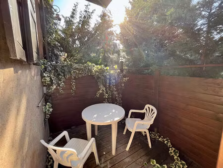 location appartement 2 pièces 53m²