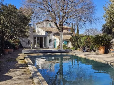 charmant mas en pierre avec piscine région mazan
