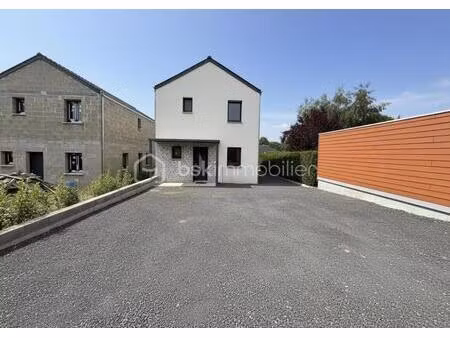 maison contemporaine 5 pièces – 118 m² – jardin 300 m² – prestations haut de gamme – issé