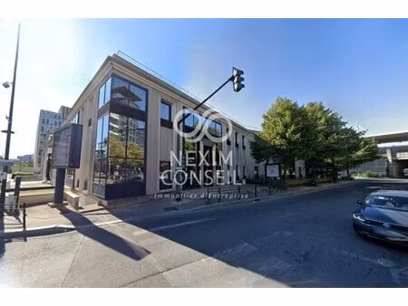 location bureaux 306 m²