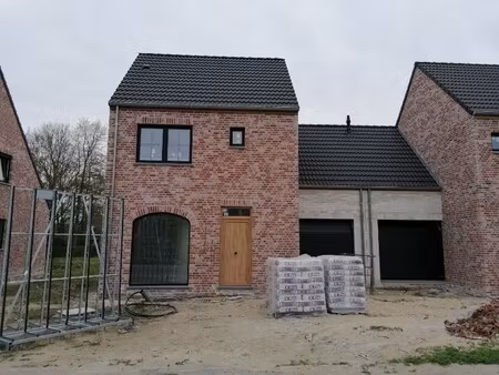luxueus ingerichte nieuwbouw woning met warmtepomp