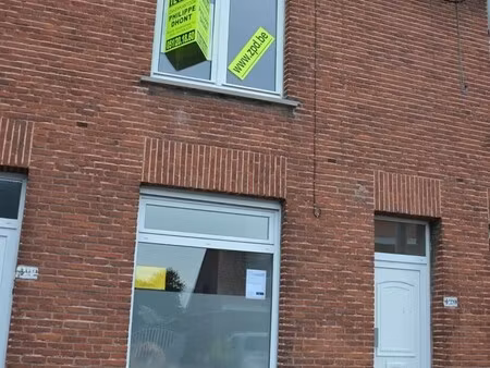 volledig gerenoveerde  energiezuinige en instapklare rijwoning met garage  tuin en zonnepa