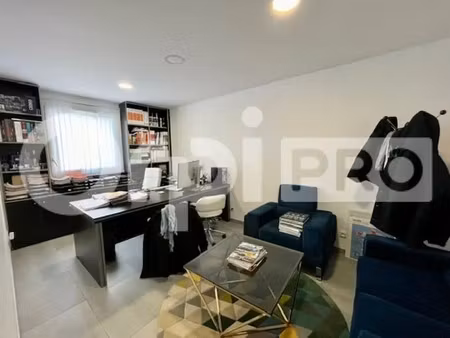 vente local d’activités brie comte robert 77170 128m²