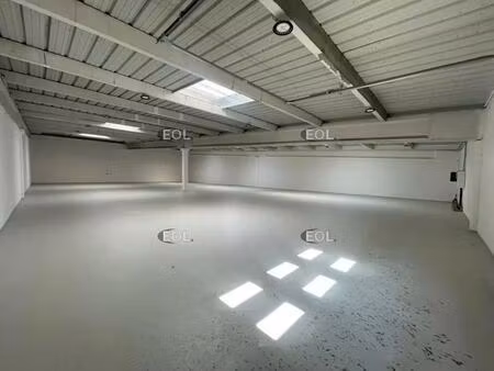 vente local d’activités coignieres 78310 697m²