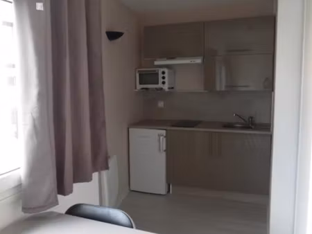 studio meuble