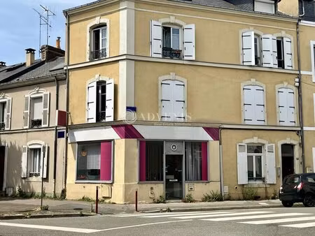 location commerce le mans 72000 50m²
