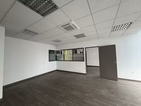 location commerce le mans 72100 410m²