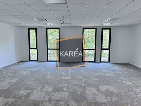 achat local professionnel 48m² serris 77700