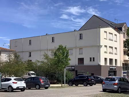 vente local commercial  1162.00m²  fontenay