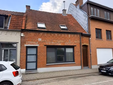 huis te koop in brasschaat met 3 slaapkamers